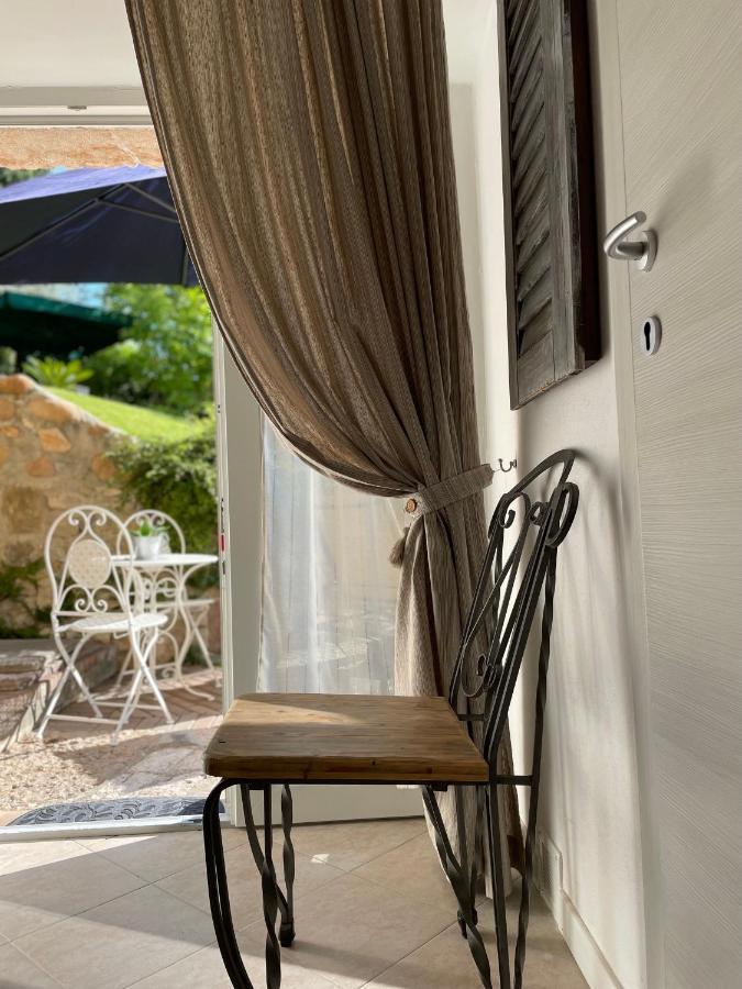 Dependance La Nicchia Hotel Костермано Екстериор снимка