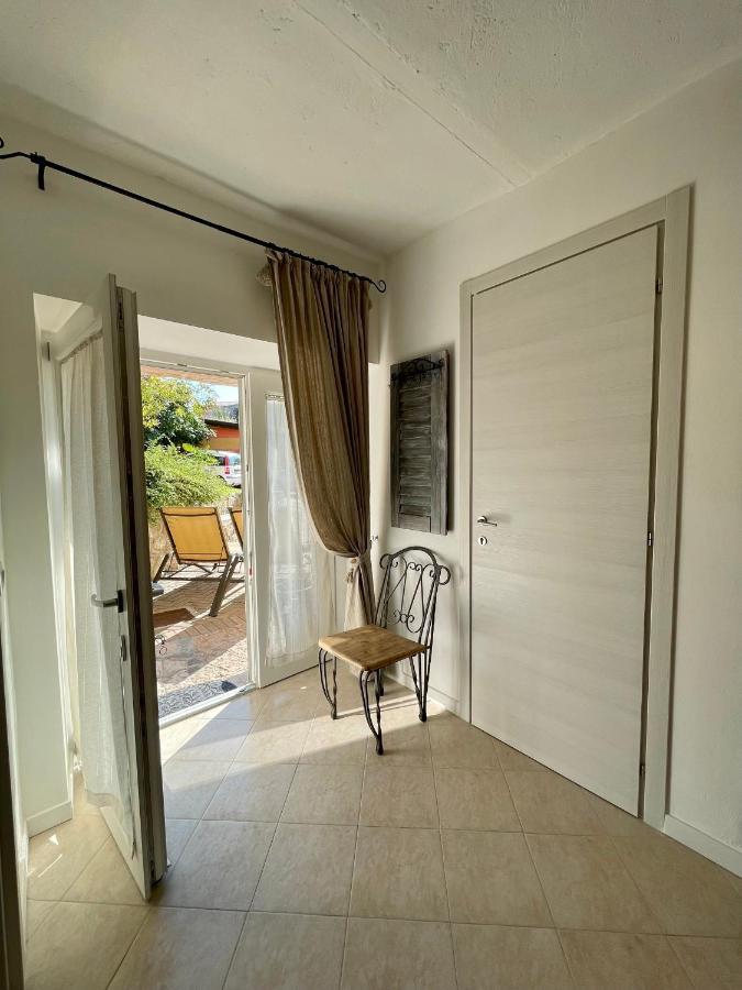 Dependance La Nicchia Hotel Костермано Екстериор снимка